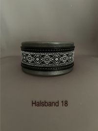 Halsband 18